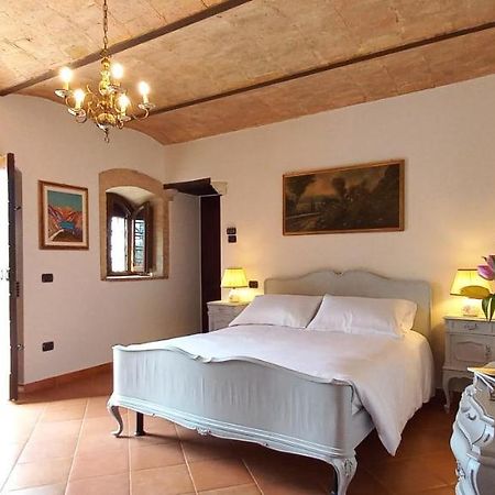 Domus Antiqua Bed & Breakfast Spello Bagian luar foto