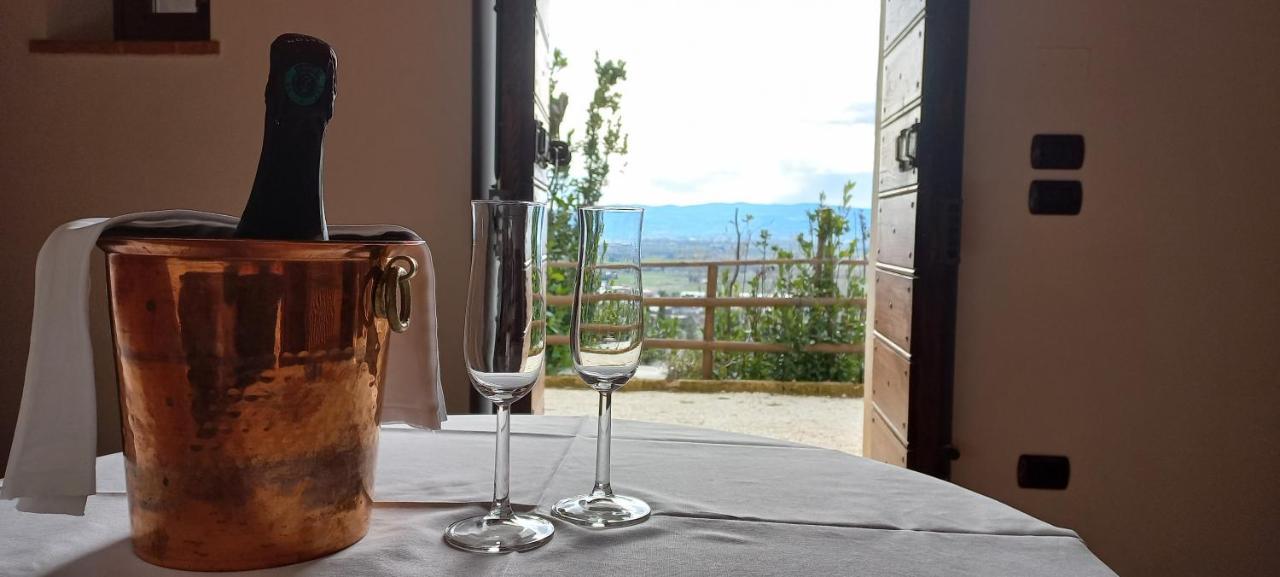 Domus Antiqua Bed & Breakfast Spello Bagian luar foto