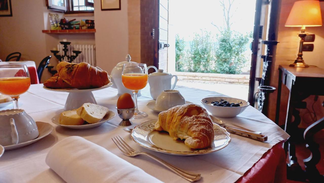 Domus Antiqua Bed & Breakfast Spello Bagian luar foto